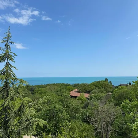 Riviera Sea Golden Sands Apartment *